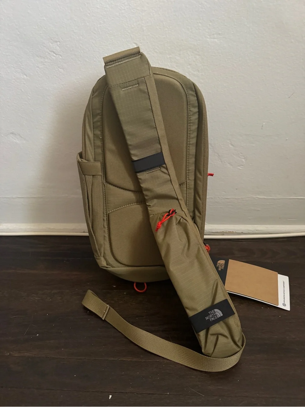 The North Face Borealis Sling Bag Cedar-Lava with Red Detail NWT